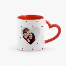 Hrnček, Biely hrnček - ucho v tvare srdca a červené vnútro